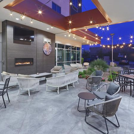 Hilton Garden Inn Chandler Downtown Экстерьер фото