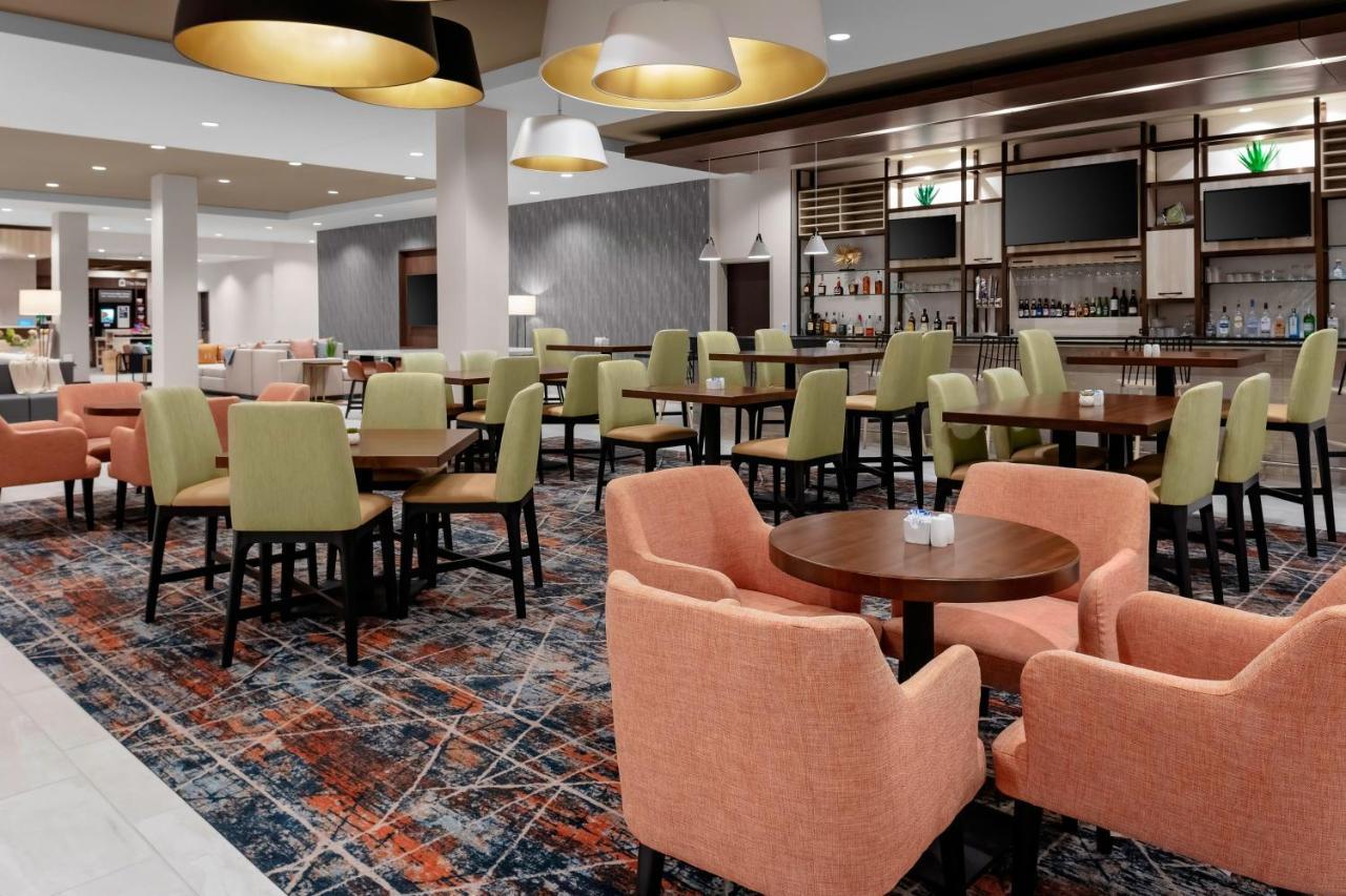 Hilton Garden Inn Chandler Downtown Экстерьер фото